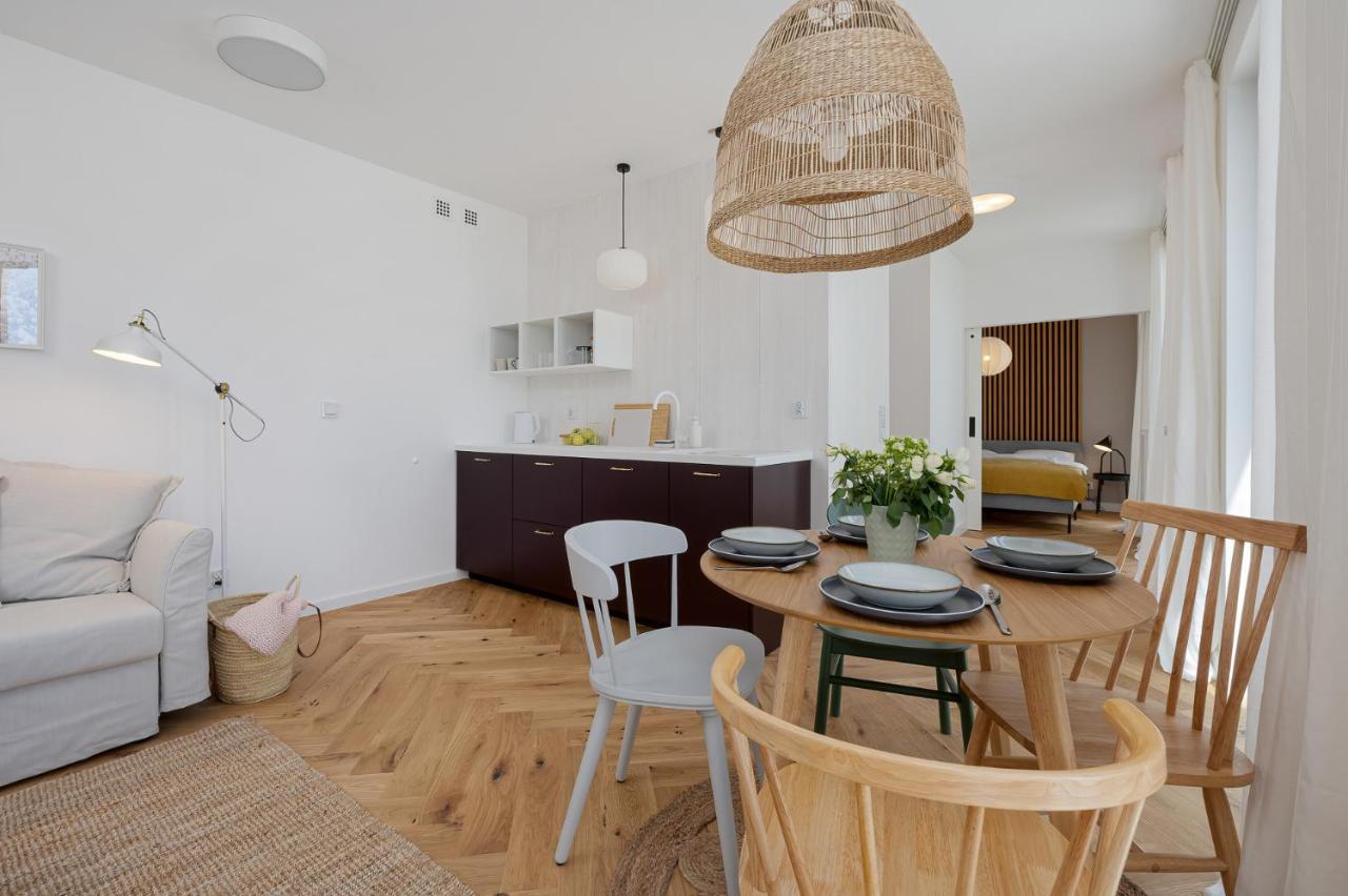 Lovesea Apartment Rewal